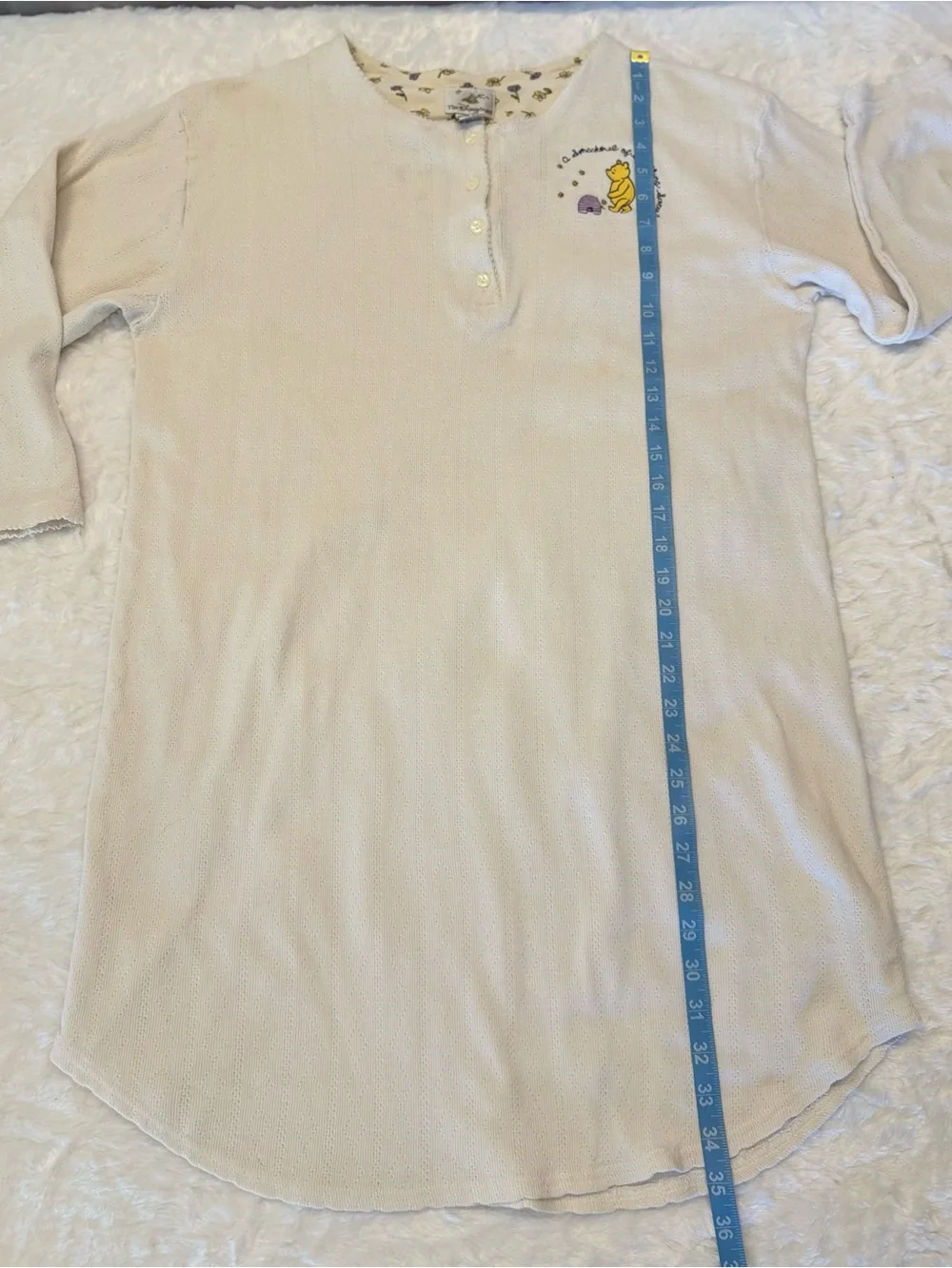Vintage Disney Store 100% Cotton Winnie the Pooh Nightshirt in Size M D2 - Picture 8 of 8